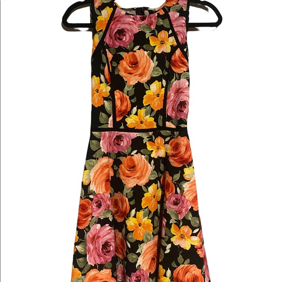 B. Darlin Women’s Small Floral Print Dress - Picture 3 of 5